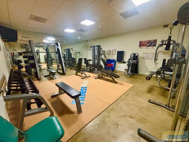 495 W Clam Circle, Port Isabel, TX 78578