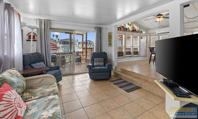 495 W Clam Circle, Port Isabel, TX 78578