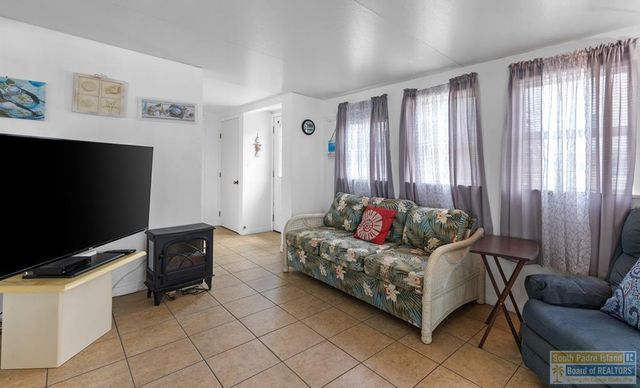 495 W Clam Circle, Port Isabel, TX 78578