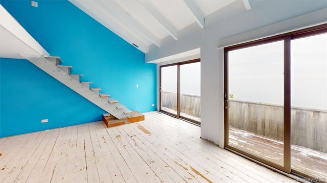 69 Seacliff Avenue, Miller Place, NY 11764