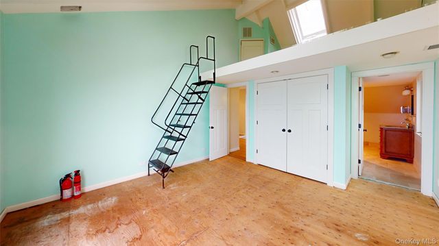 69 Seacliff Avenue, Miller Place, NY 11764