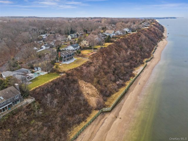 69 Seacliff Avenue, Miller Place, NY 11764
