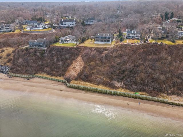 69 Seacliff Avenue, Miller Place, NY 11764