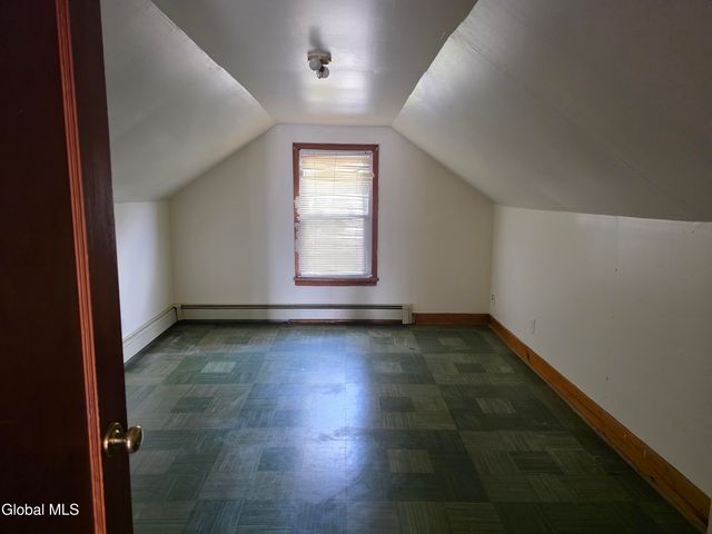 1735 Suffolk Avenue, Rotterdam, NY 12303