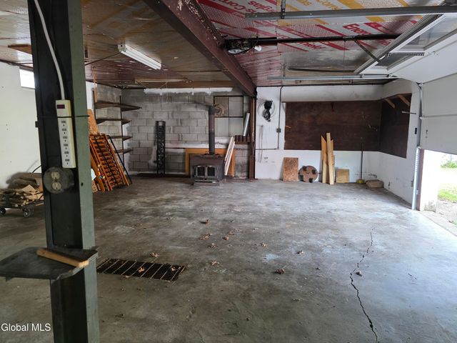 1735 Suffolk Avenue, Rotterdam, NY 12303