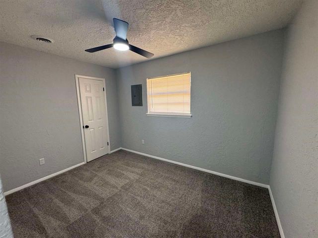 6435 NW Compass Dr, Lawton, OK 73505