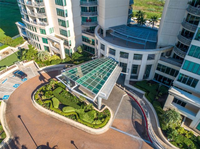 801 E Beach Drive TW1004, Galveston, TX 77550