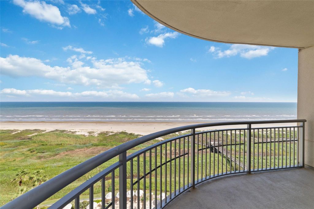 801 E Beach Drive TW1004, Galveston, TX 77550