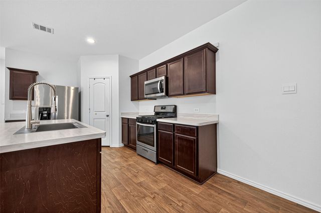 16600 Lonely Pines Drive, Conroe, TX 77302