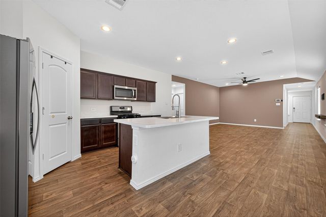 16600 Lonely Pines Drive, Conroe, TX 77302