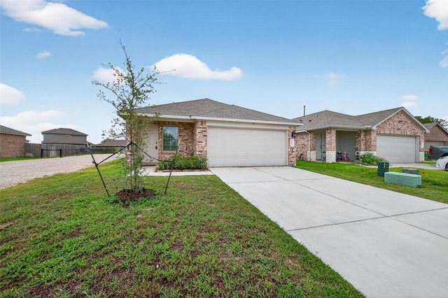 16600 Lonely Pines Drive, Conroe, TX 77302