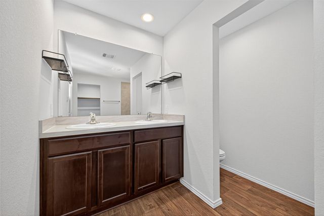 16600 Lonely Pines Drive, Conroe, TX 77302