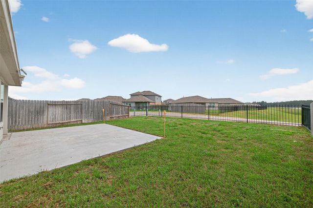 16600 Lonely Pines Drive, Conroe, TX 77302