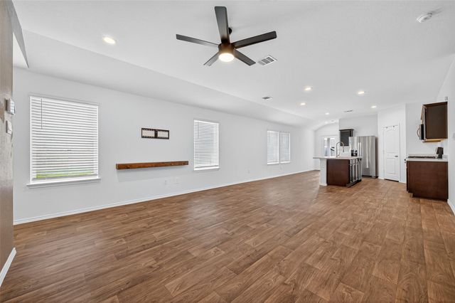 16600 Lonely Pines Drive, Conroe, TX 77302