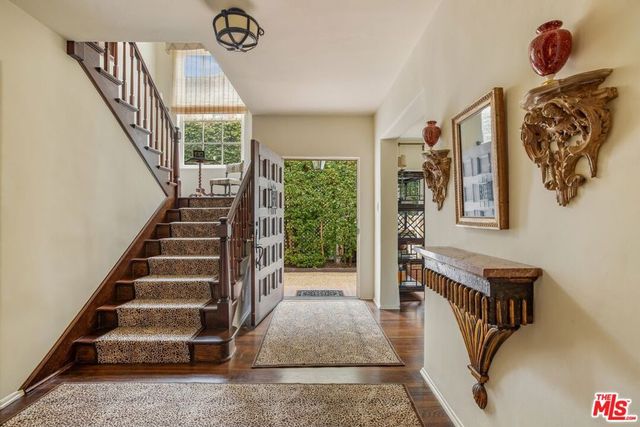 131 S Carmelina Avenue, Los Angeles, CA 90049