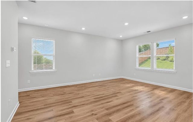 1872 Holmsey Circle SE, Conyers, GA 30094