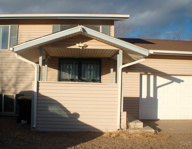793 E Sandusky Dr, Pueblo West, CO 81007