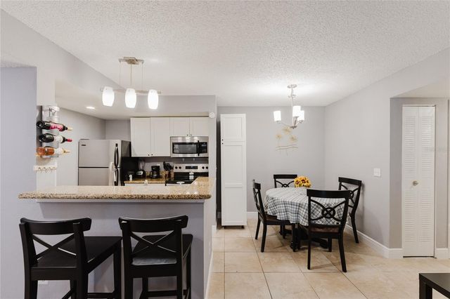 5120 CONROY RD 18, Orlando, FL 32811