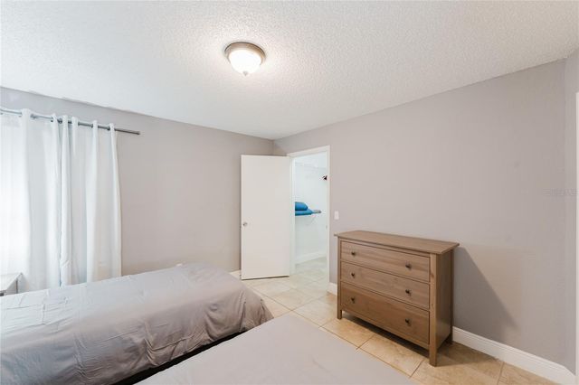 5120 CONROY RD 18, Orlando, FL 32811