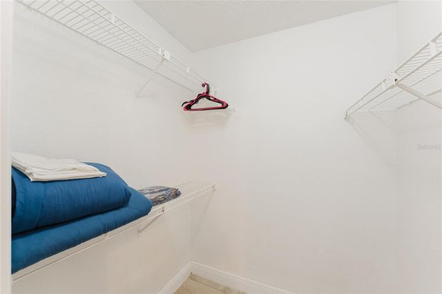 5120 CONROY RD 18, Orlando, FL 32811