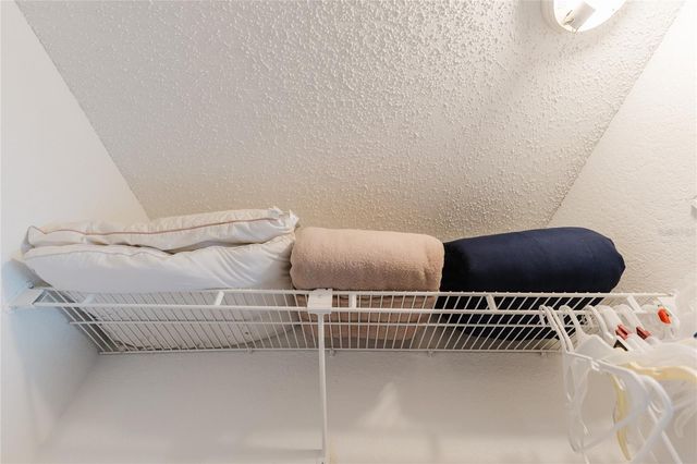 5120 CONROY RD 18, Orlando, FL 32811