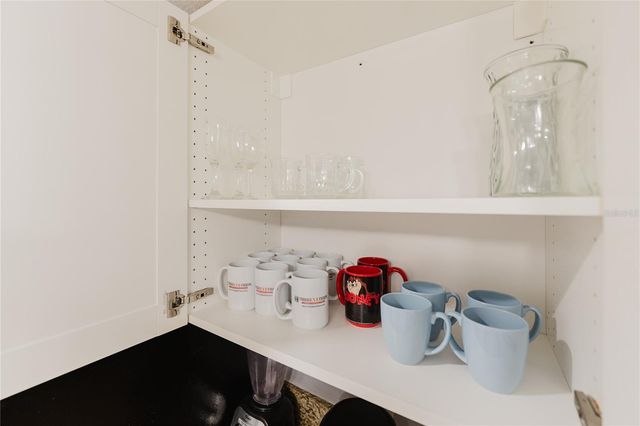 5120 CONROY RD 18, Orlando, FL 32811