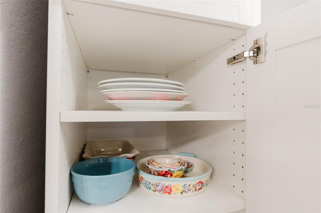 5120 CONROY RD 18, Orlando, FL 32811