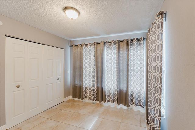 5120 CONROY RD 18, Orlando, FL 32811