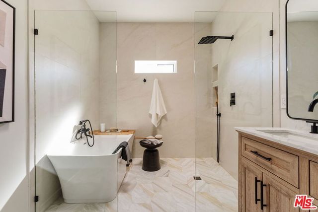 3014 S Norton Avenue, Los Angeles, CA 90018