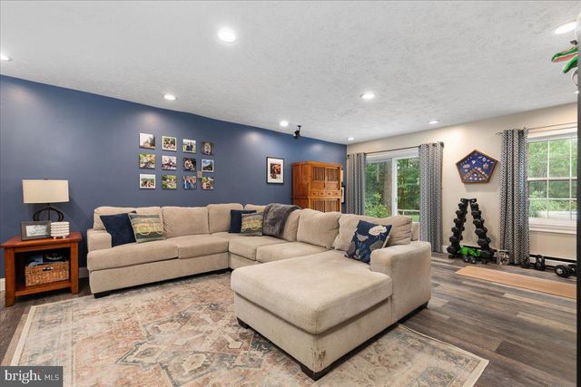 8201 RUNNING CREEK CT, Springfield, VA 22153