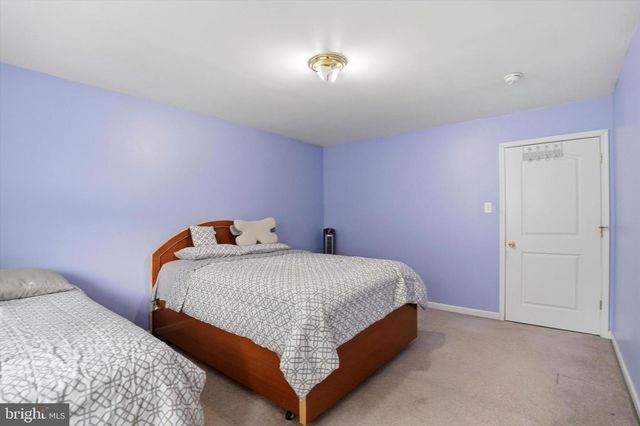 31 EVERGREEN AVE, Broomall, PA 19008