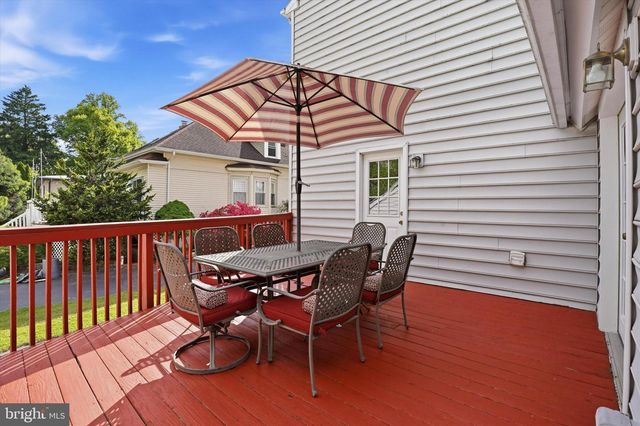 31 EVERGREEN AVE, Broomall, PA 19008