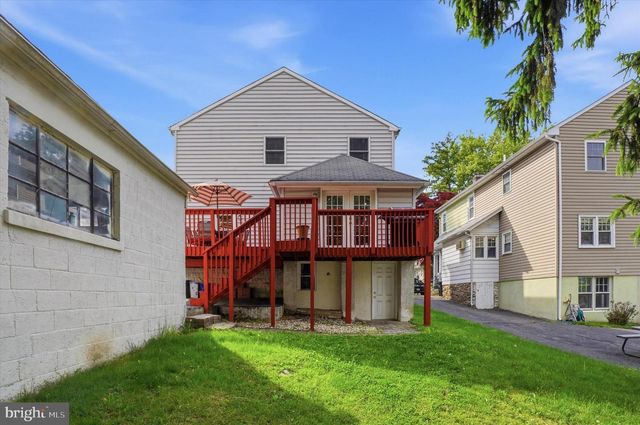 31 EVERGREEN AVE, Broomall, PA 19008