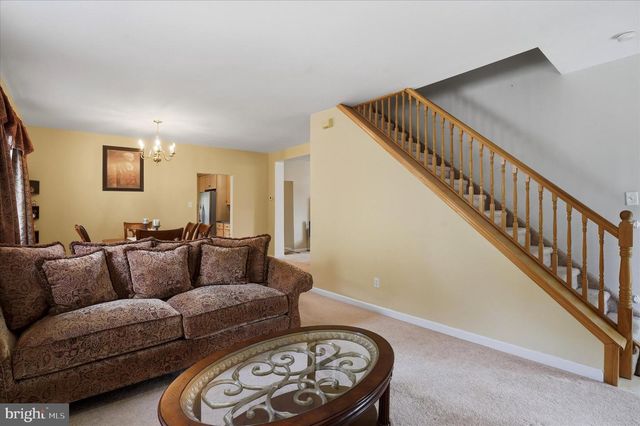 31 EVERGREEN AVE, Broomall, PA 19008