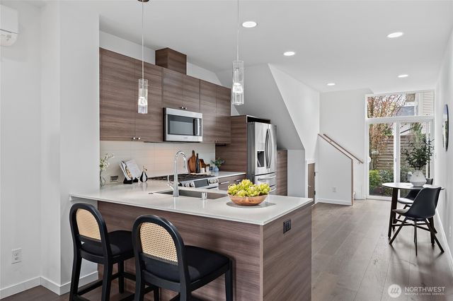 1120 24th Avenue S, Seattle, WA 98144