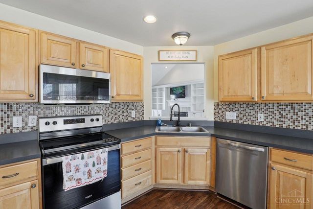 471 Lake Front Drive, Lebanon, OH 45036