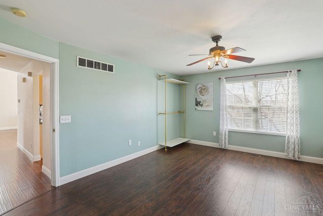 471 Lake Front Drive, Lebanon, OH 45036