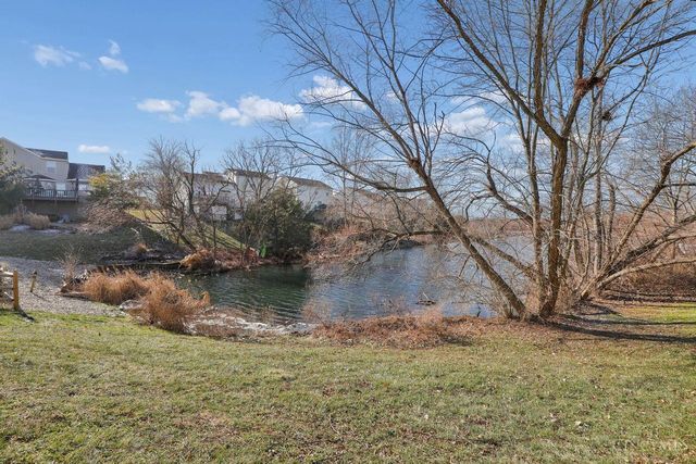 471 Lake Front Drive, Lebanon, OH 45036