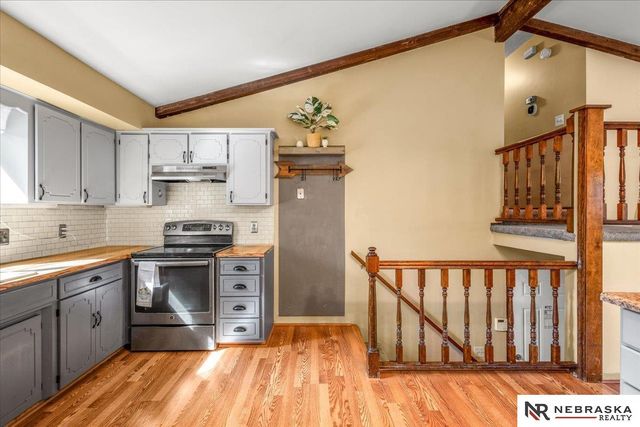 6712 S 73rd Avenue, Ralston, NE 68127