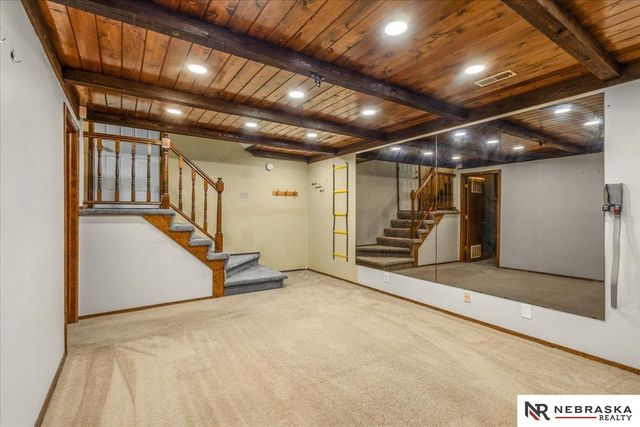 6712 S 73rd Avenue, Ralston, NE 68127