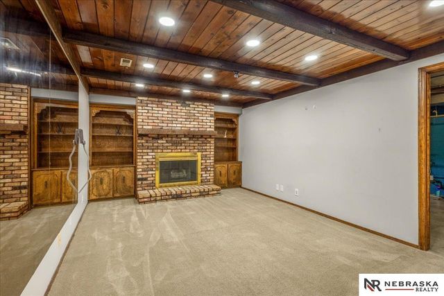 6712 S 73rd Avenue, Ralston, NE 68127