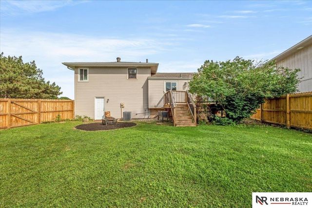 6712 S 73rd Avenue, Ralston, NE 68127
