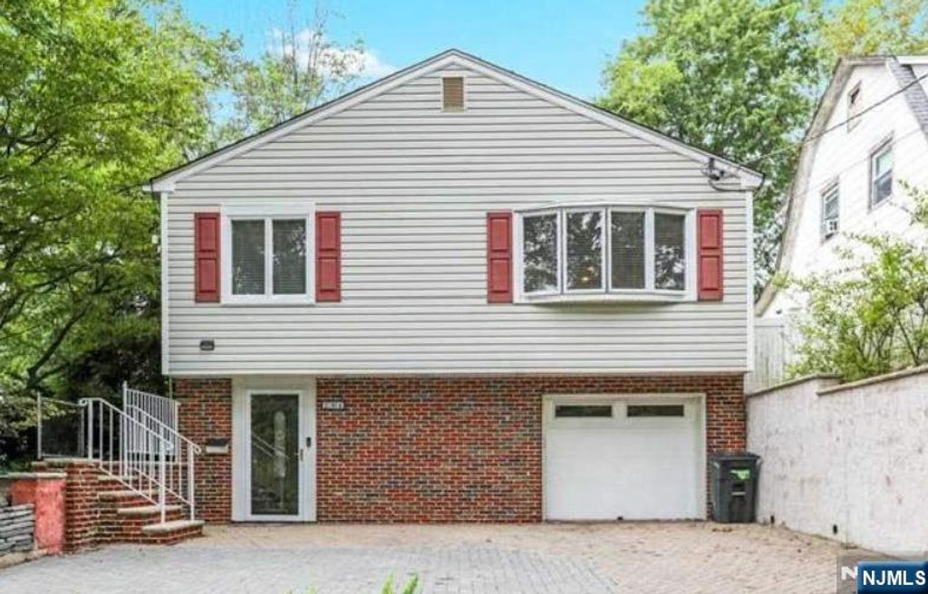 294 Continental Avenue, River Edge, NJ 07661