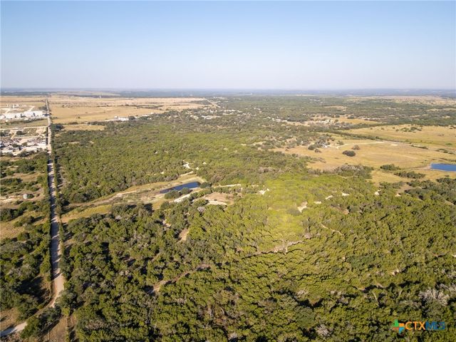 112 Loop 308, Briggs, TX 78608