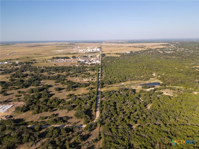 112 Loop 308, Briggs, TX 78608
