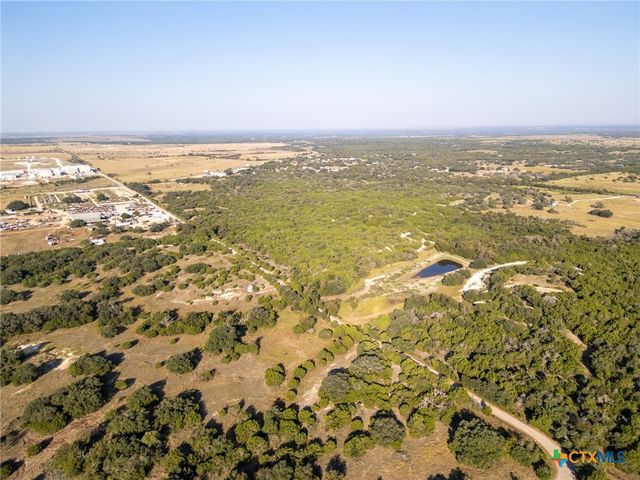 112 Loop 308, Briggs, TX 78608