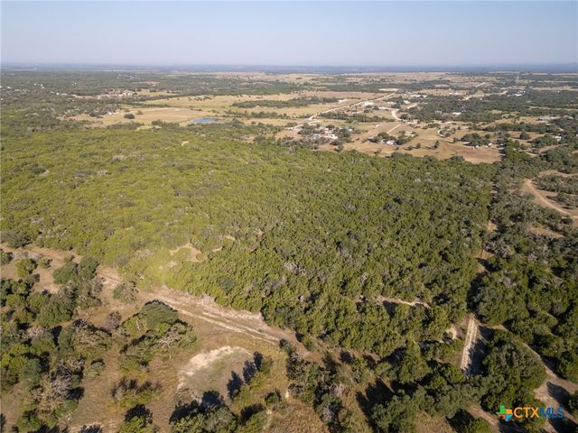 112 Loop 308, Briggs, TX 78608