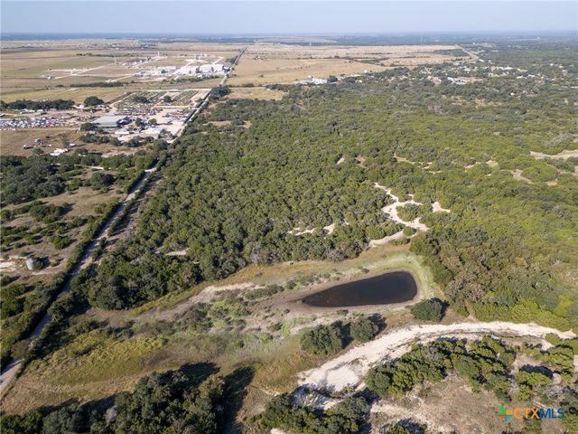 112 Loop 308, Briggs, TX 78608