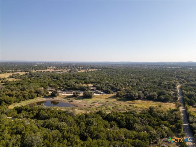112 Loop 308, Briggs, TX 78608