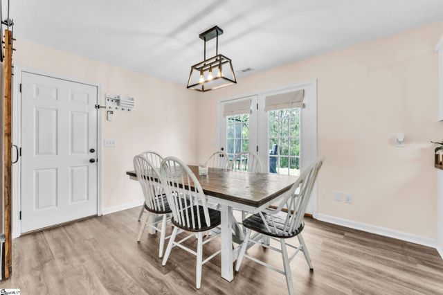 102 Lochenshire Place, Belton, SC 29627